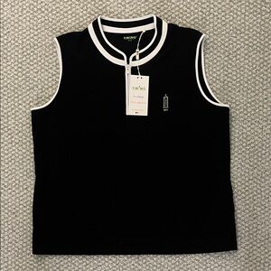 Swing Women's Black Sleeveless Top